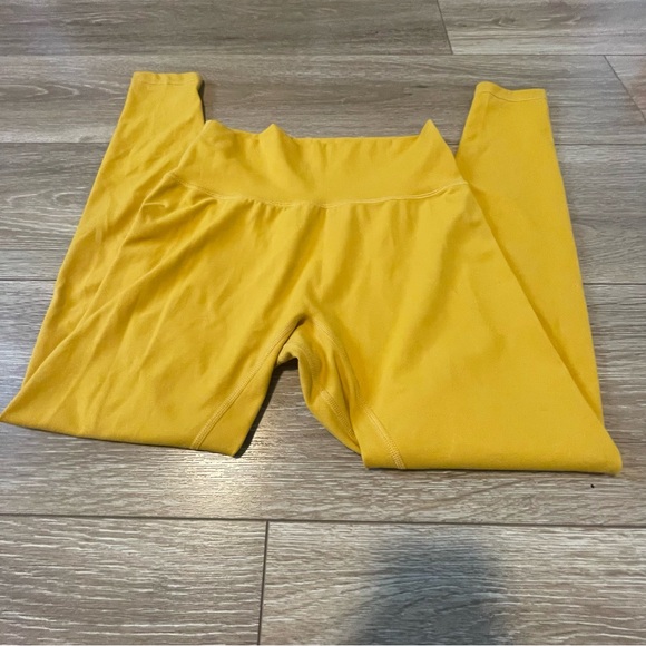 Buffbunny - Picture 2 of 4